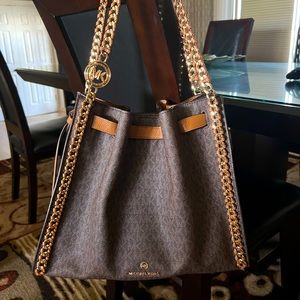 Used a few times in new condition